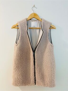 Wilfred by Aritzia Teddy Sherpa Vest — XXS